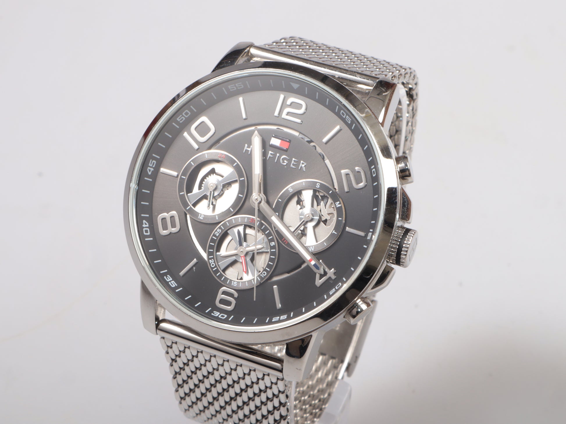 Tommy Hilfiger 1791292 | Quartz | 44 mm | Silver | Men's Watch - Daily Timepieces