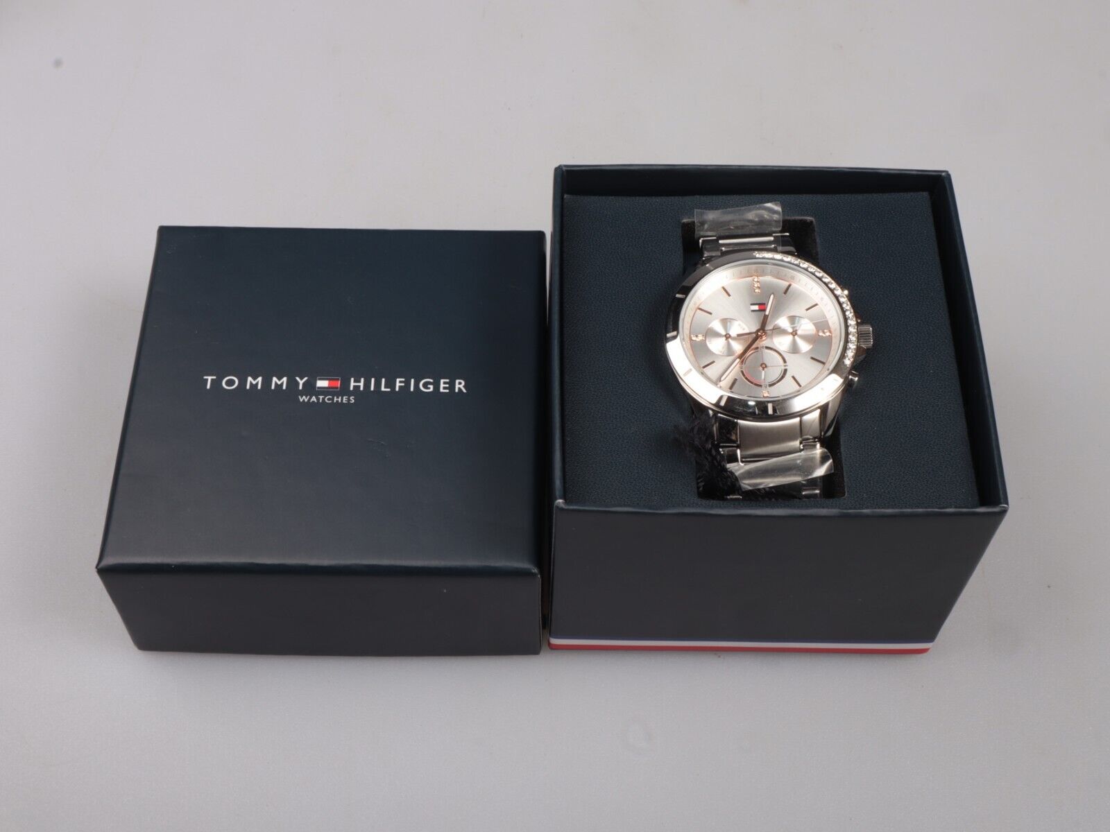 Tommy Hilfiger TH1782384 | Woman's Watch | Quartz | 38 mm | Rosé Gold - Daily Timepieces