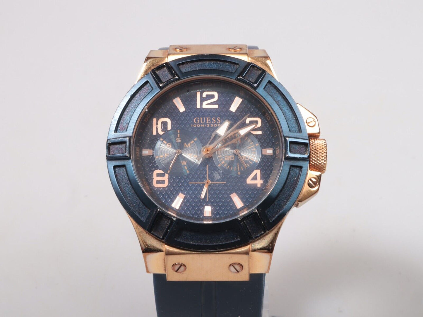 Guess W0247G3 | Men's Watch | Quartz | 45 mm | Blue - Daily Timepieces